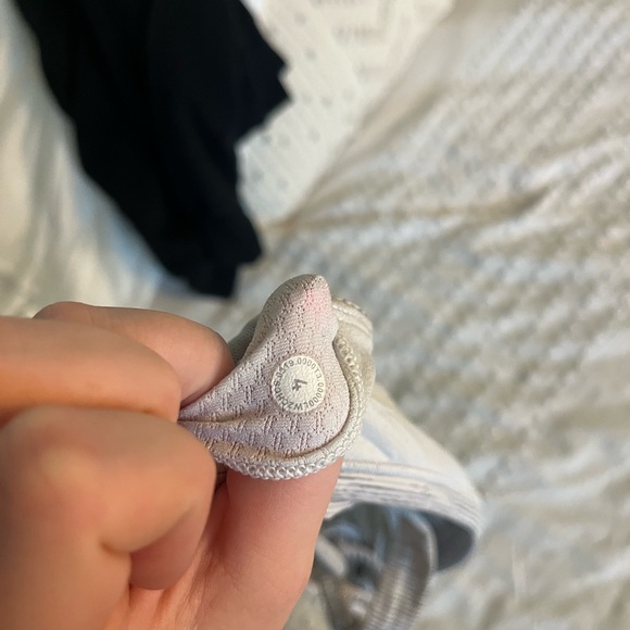 2 Lululemon sports bras// size 4 and 6 free to be and like a cloud - Picture 2 of 5